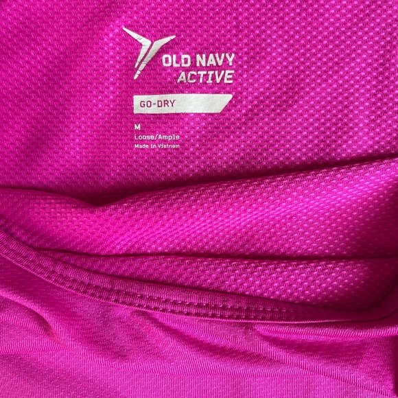 old navy tank top - Picture 3 of 3